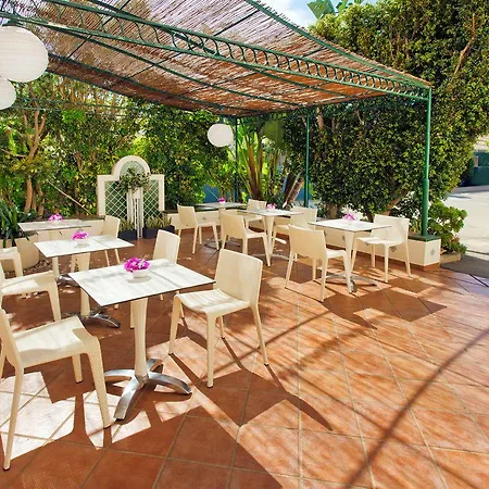Rhys - Only Adults Hotel Denia