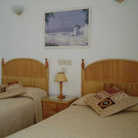 Rhys - Only Adults Hotel Dénia